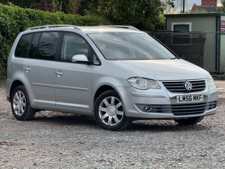 VOLKSWAGEN TOURAN 2.0 TDI Sport DSG 5dr (7 Seats)